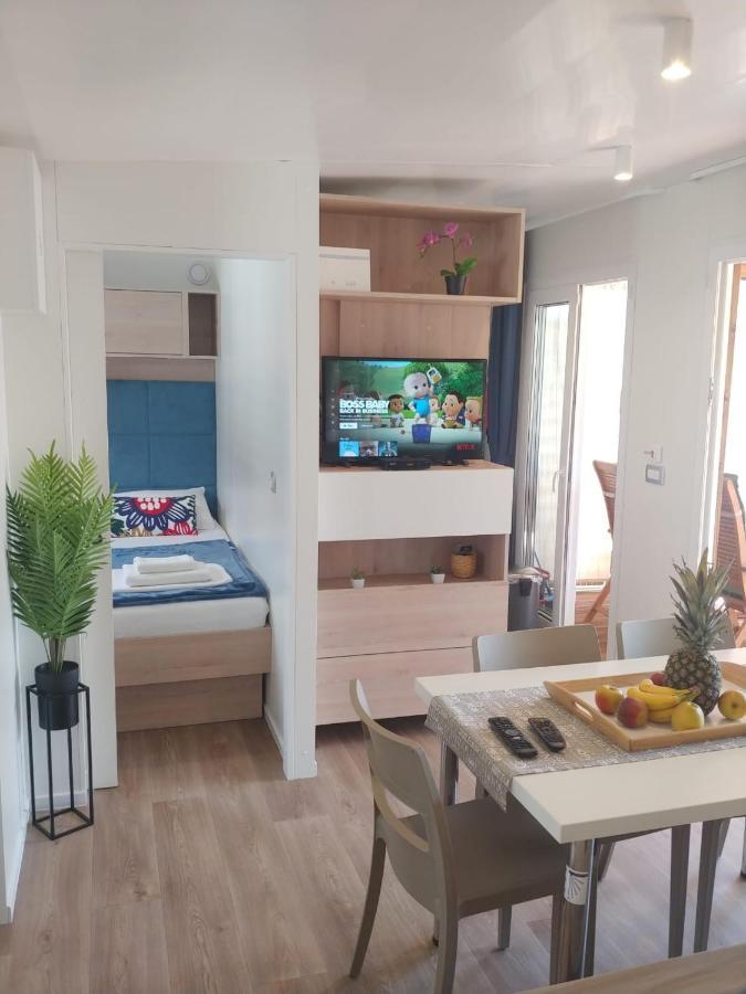 Mobile Home Sweet Summer Biograd Na Moru Ngoại thất bức ảnh